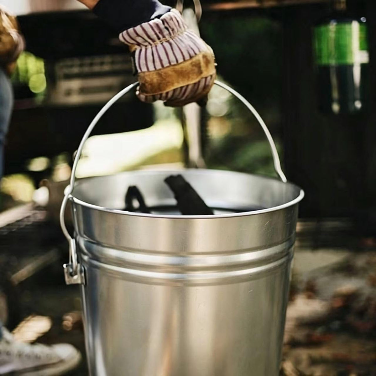 6 Gallon Galvanized Steel Locking Lid Storage Can U493775