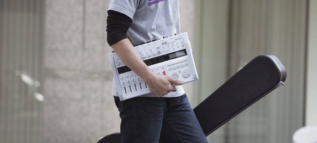 Multi-Track Tabletop Recorder with 8 XLR Combo Inputs A1593