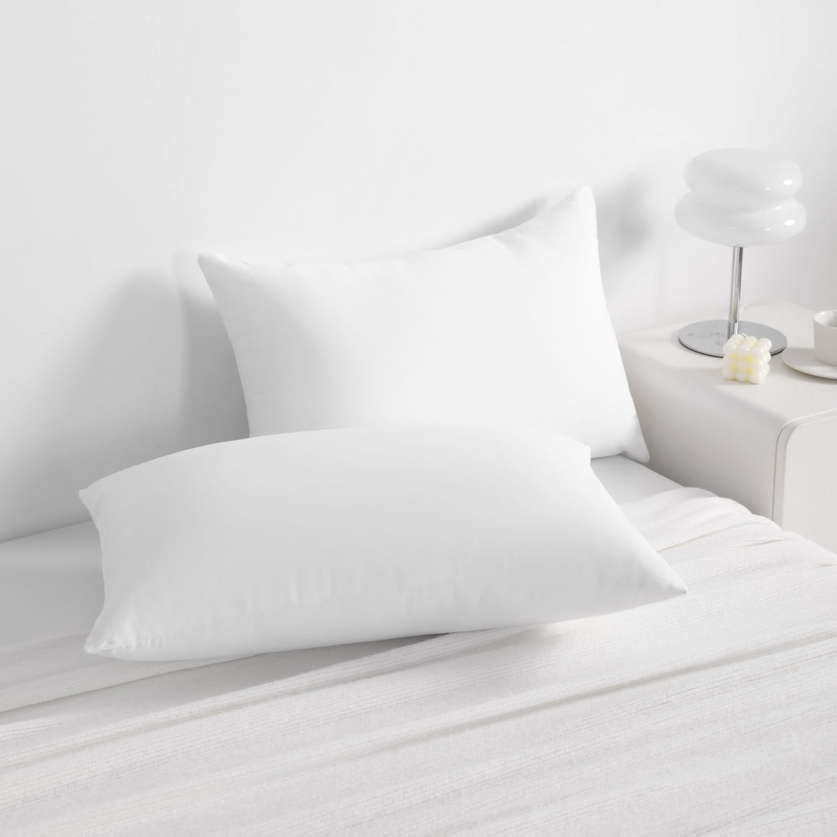King Down Alternative Bed Pillows Set of 2 White O45857